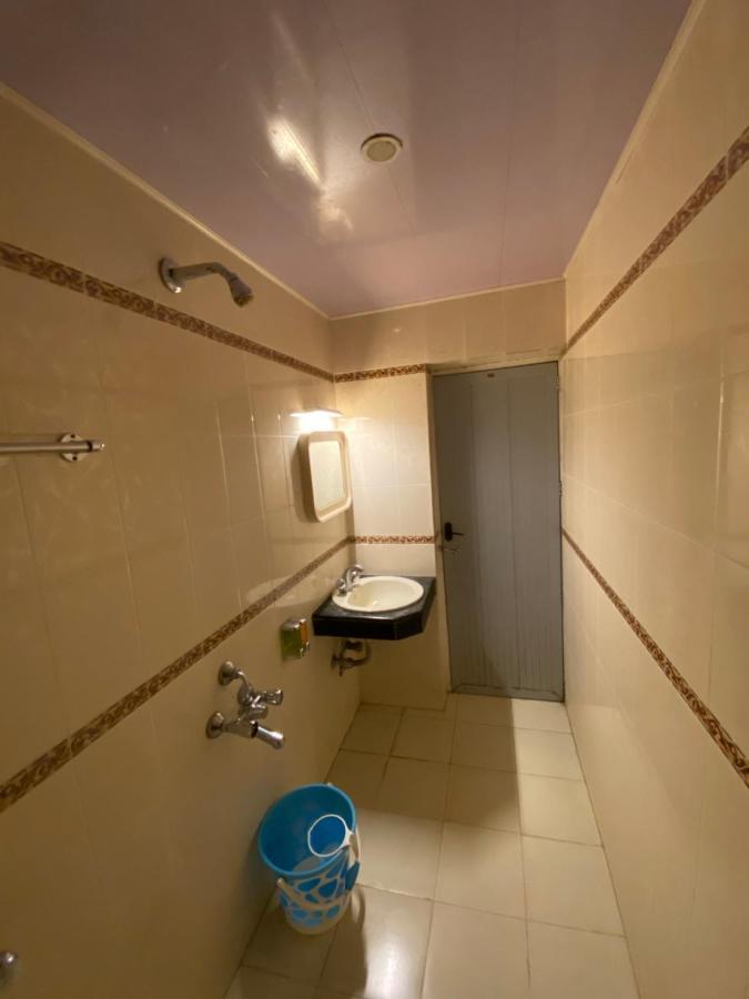 Hotel Venus Ooty Bagian luar foto